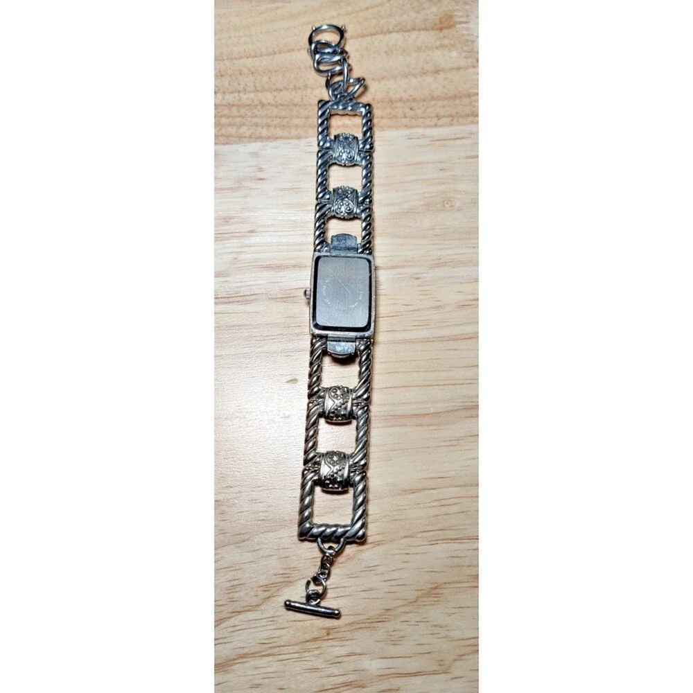 Womens Sunrise Watch Quartz Japan Movement Sliver Tone-New Battery Installed